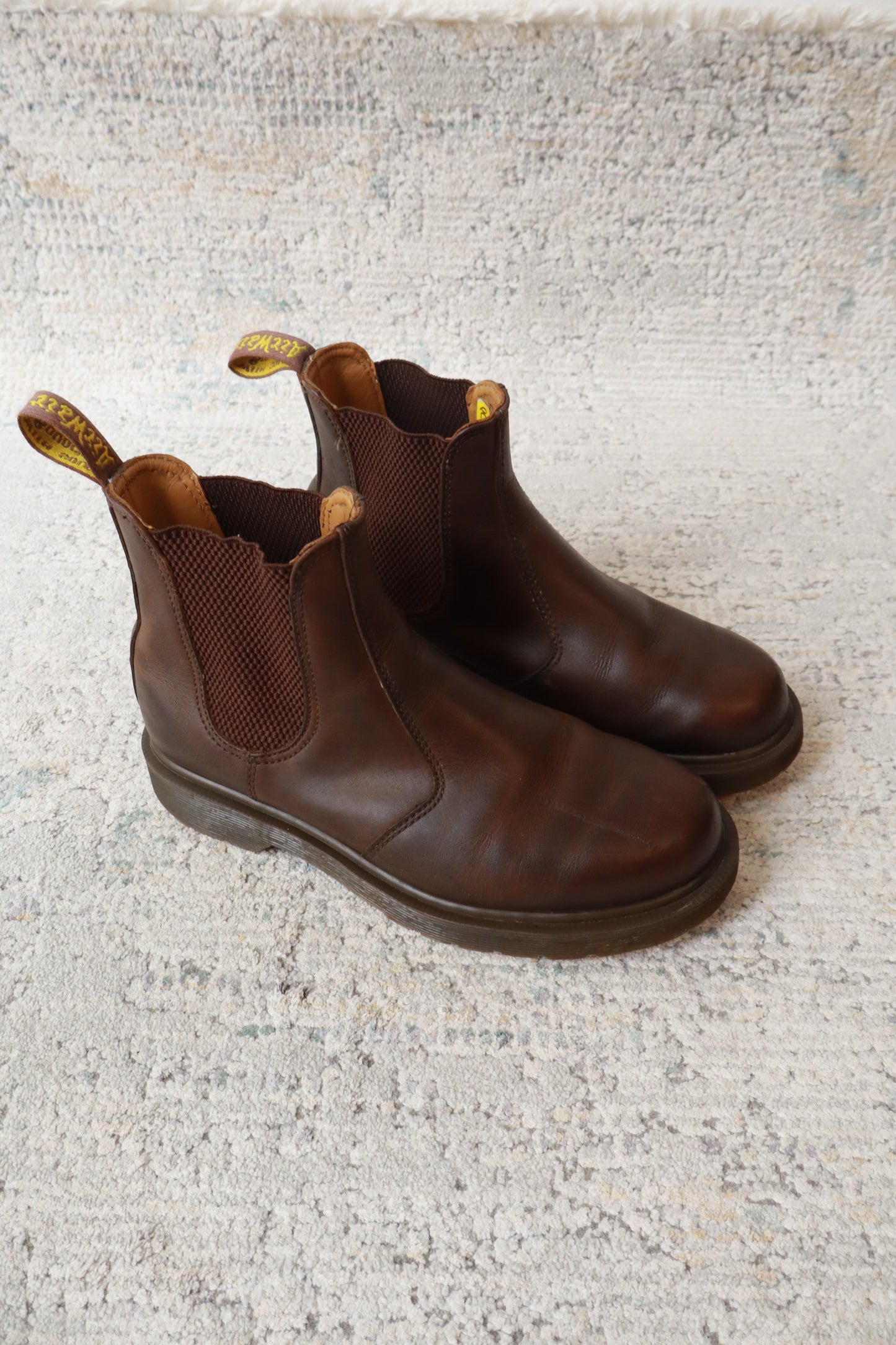 Dr Martens Chelsea Boot in Crazy Horse (38)