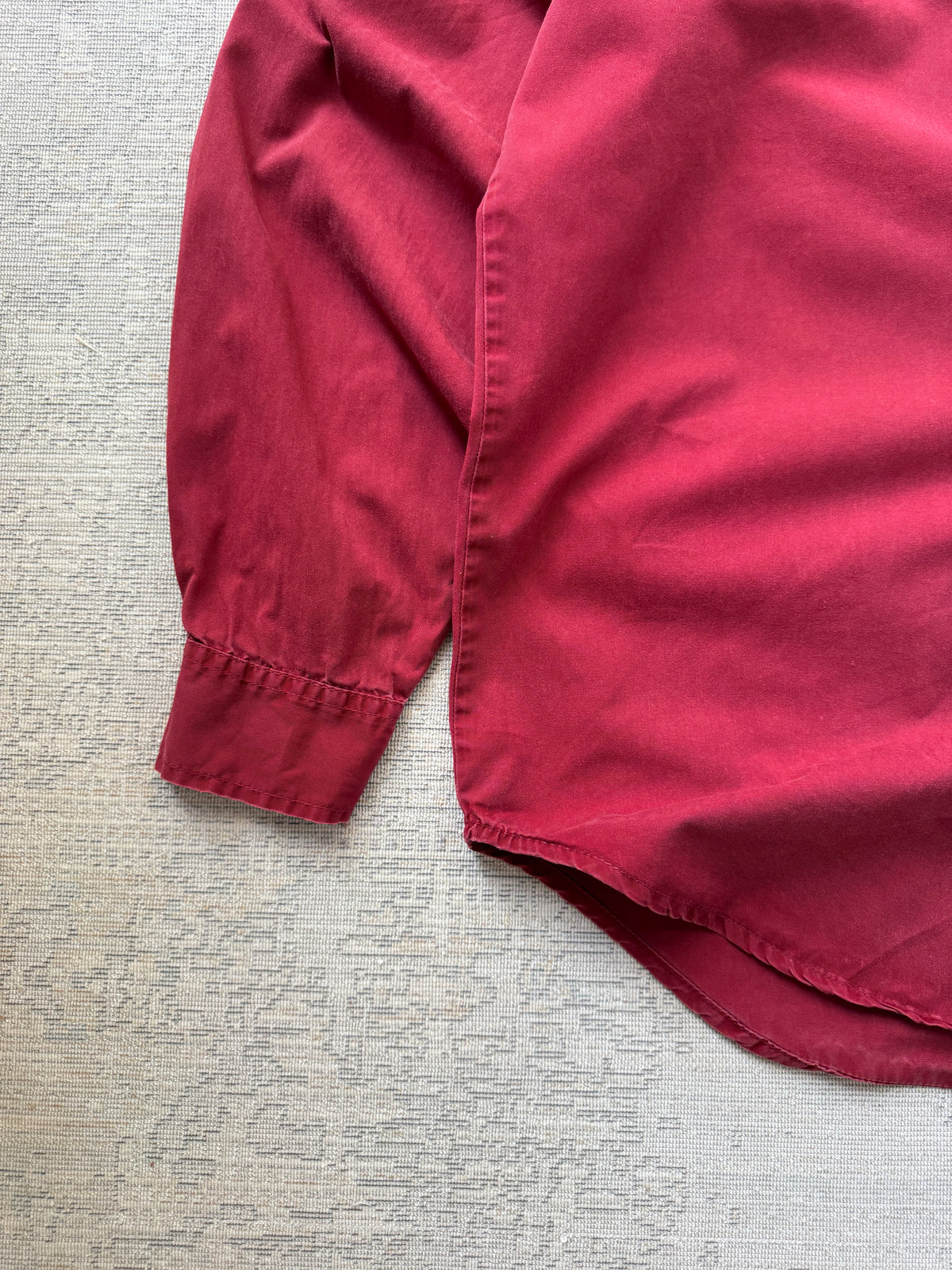 Vintage Levi’s Button-Down Shirt – Faded Red (S)