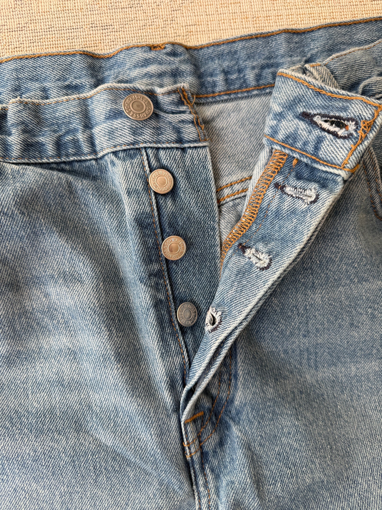 Levi’s 501 Vintage Jeans (W32 L32)