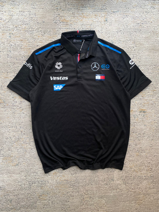 Mercedez-Benz Formula E Team (L)