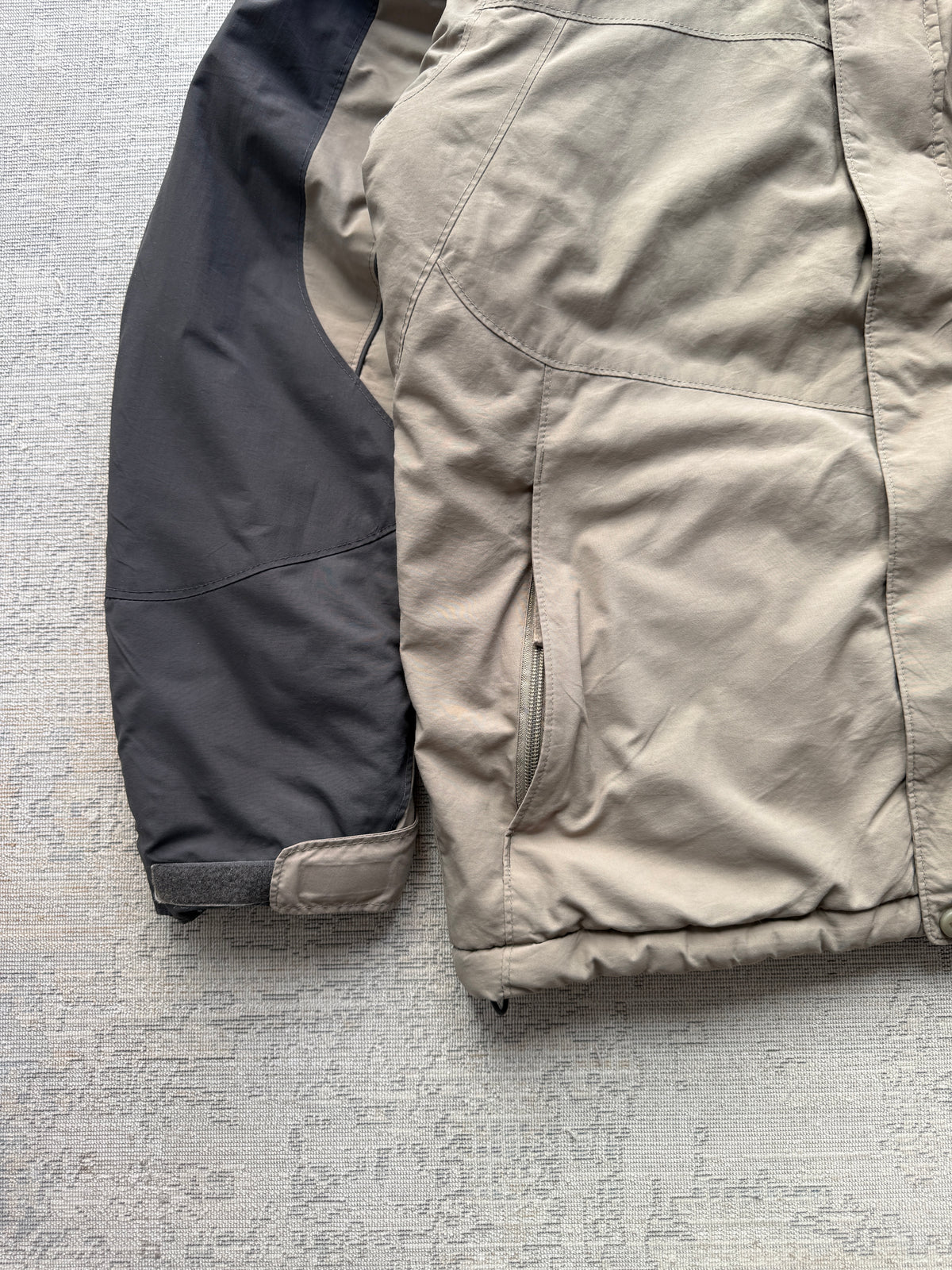 Columbia Hooded Insulated Jacket (M)