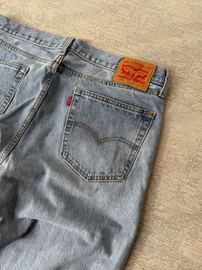 Levi’s 505 Washed Blue Jeans (W36 L32)