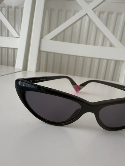 Furla Cat-Eye Sunglasses – Black / Pink