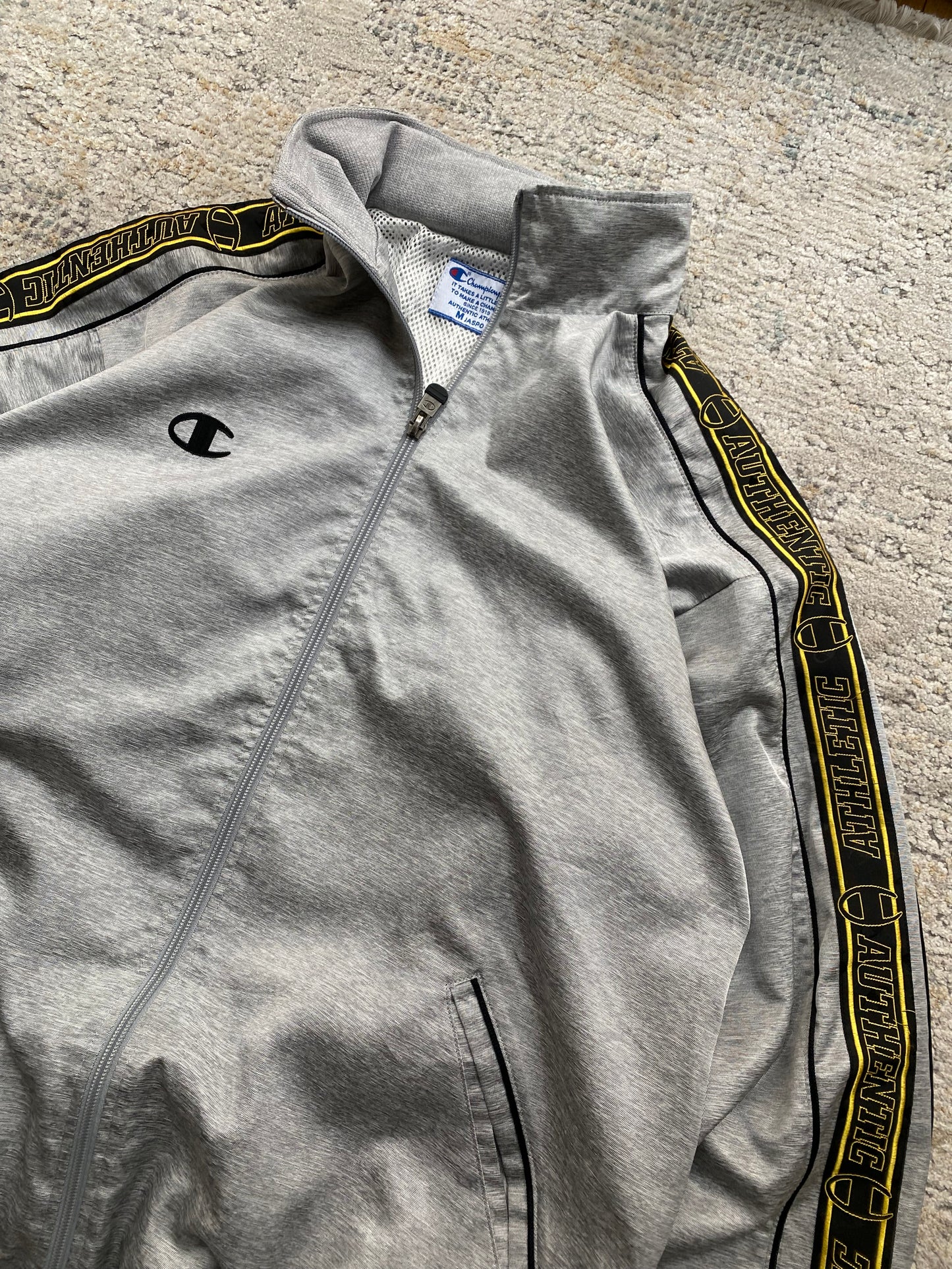 Champion 2006 Tracktop (M)