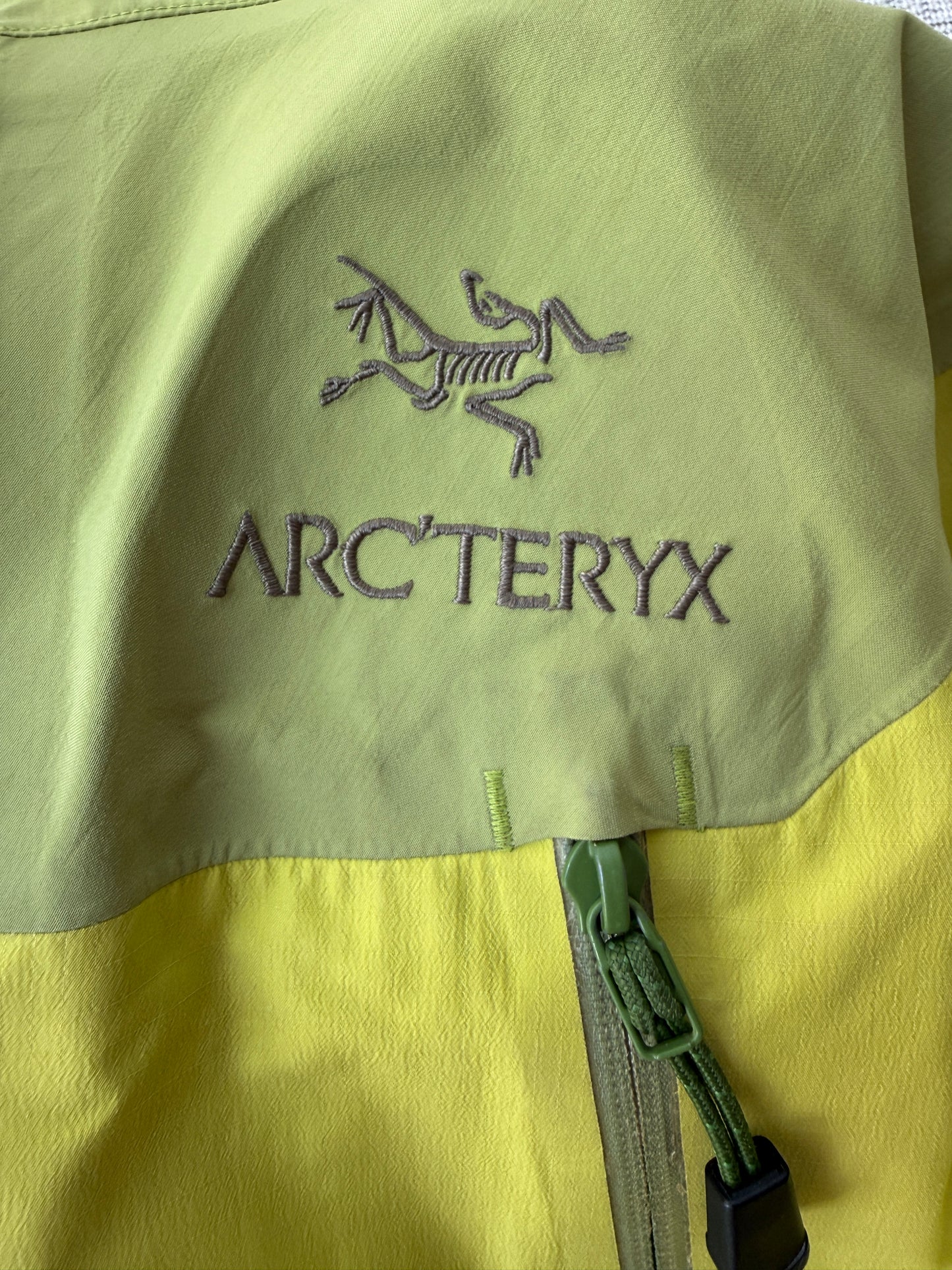 Arc’teryx Gore-Tex XCR Jacket (Women’s XS)