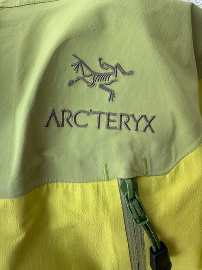 Arc’teryx Gore-Tex XCR Jacket (Women’s XS)