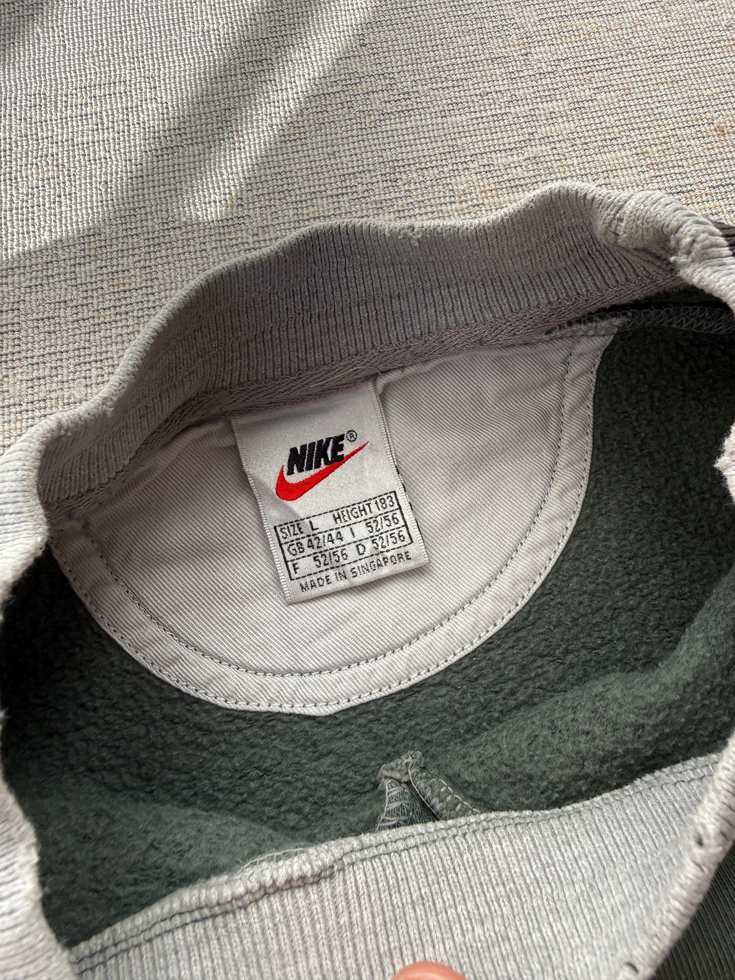 Nike 2000’s Vintage Sweater (L)