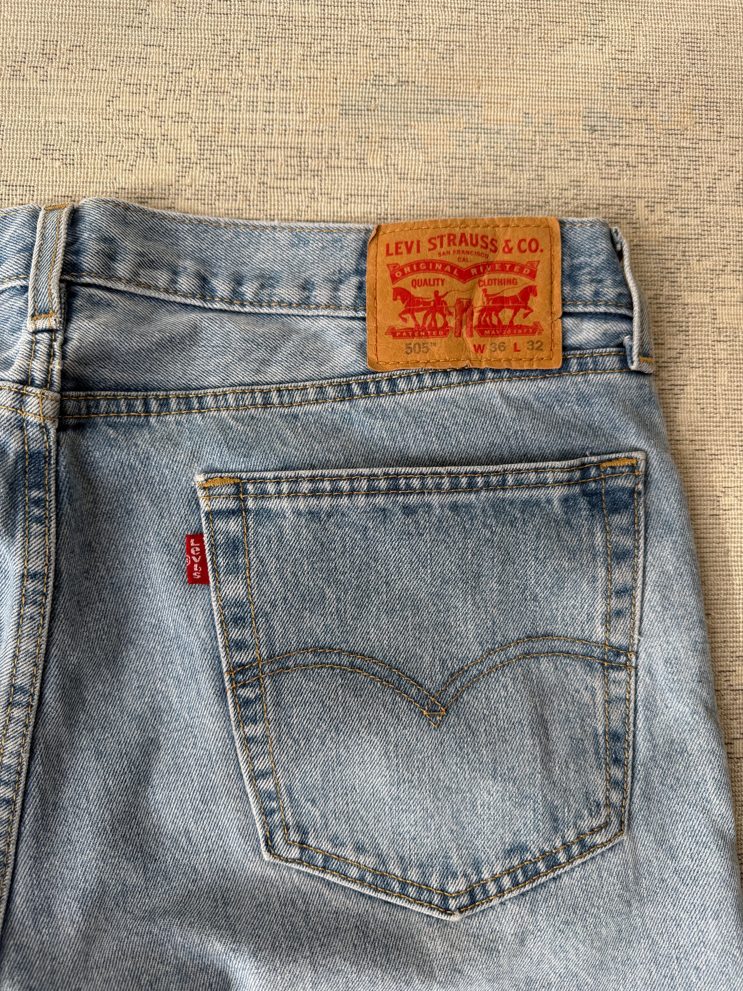 Levi’s 505 Washed Blue Jeans (W36 L32)