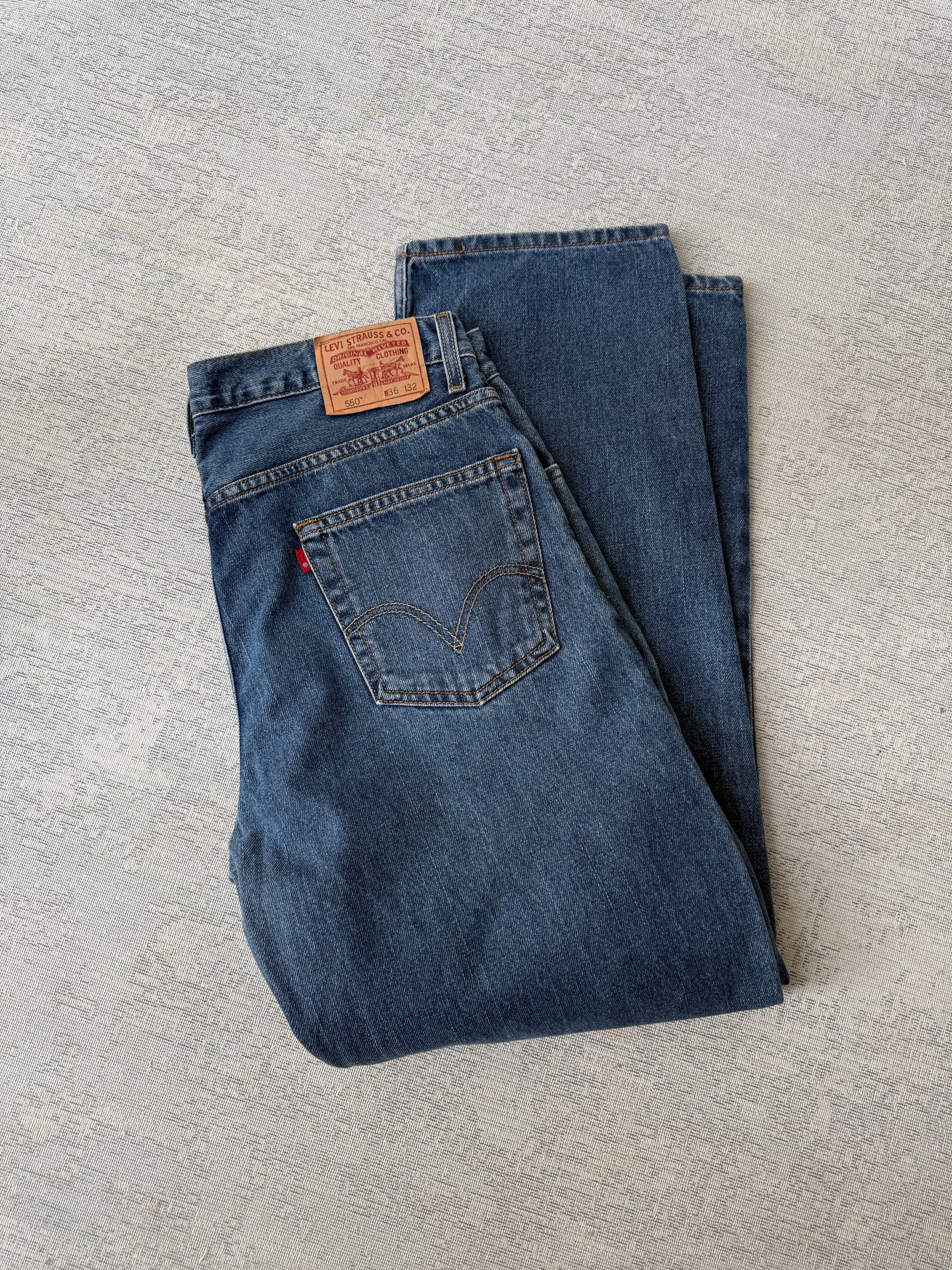 Levi’s 550 Relaxed Fit (W36 L33)