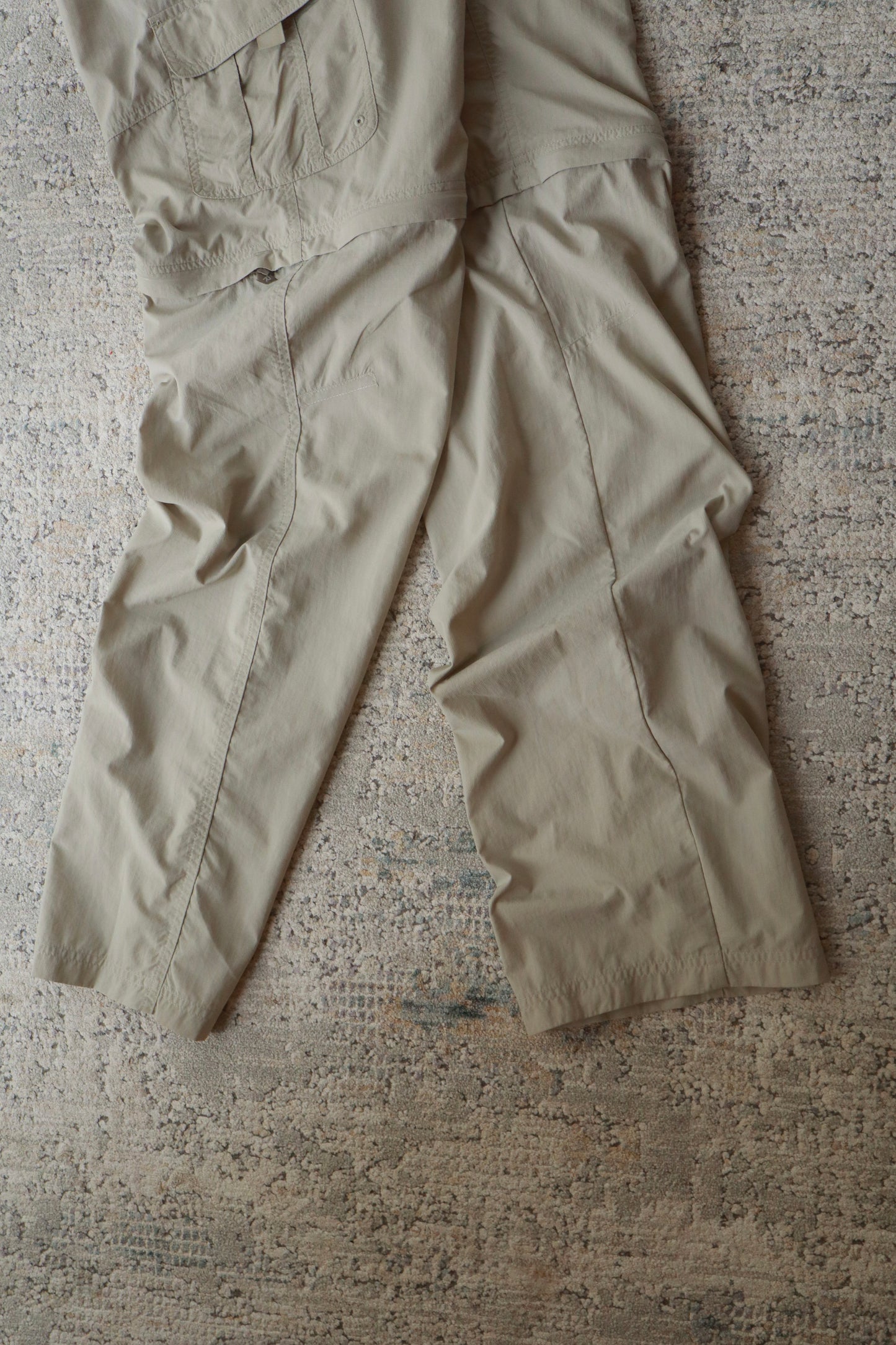 Columbia Sportswear Heavy Cargo Pant/Shorts (L)