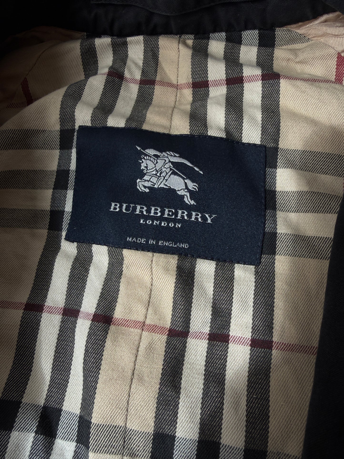 Burberry Vintage Classic Trench Coat – Nova Check Lining (Made in England)-(Women’s M)