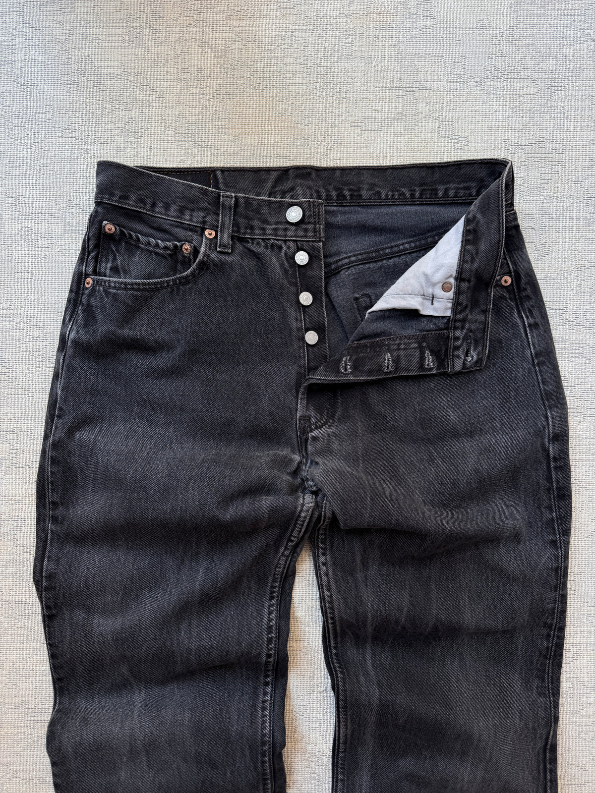 Levi’s 501 Black Fadded Jeans (W33 L32)