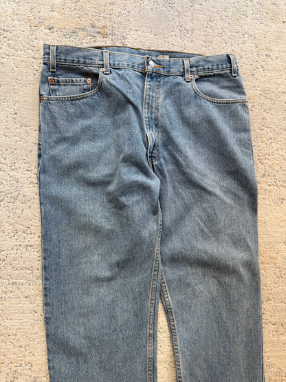 Levi’s 505 Straight Leg Regular Fit Jeans (W40 L30)