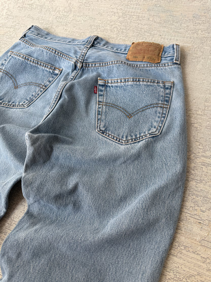 Levi’s 501 Washed Blue Jeans (W34 L34)