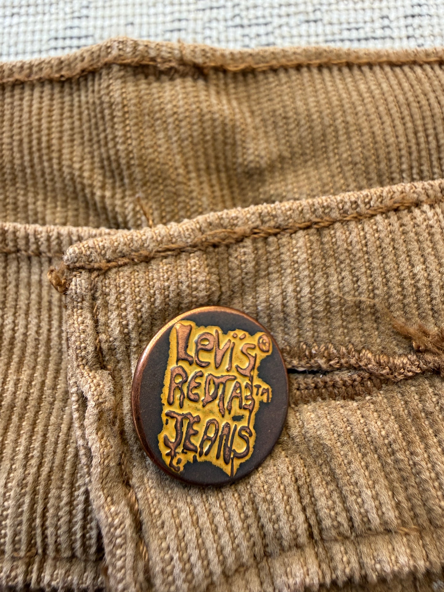Levi’s 514 Corduroy Pant (W34 L34)