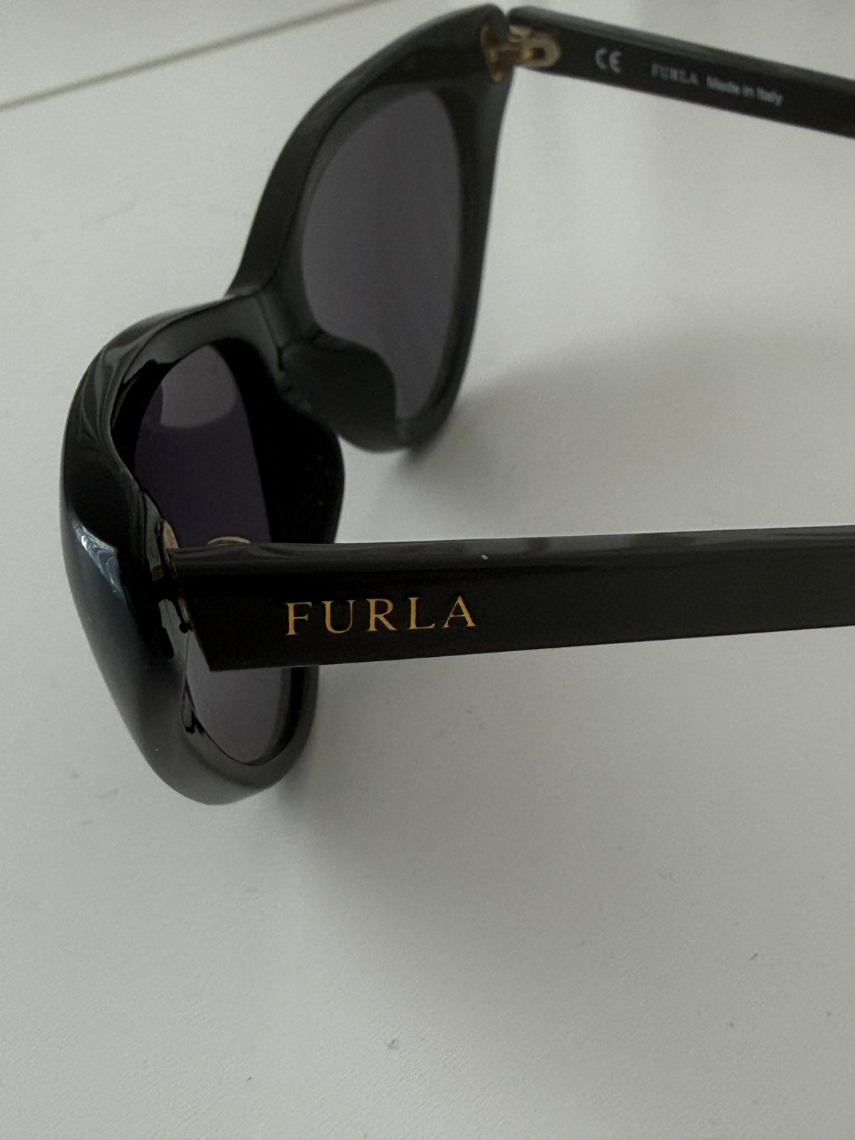 Furla Cat-Eye Sunglasses – Black / Pink