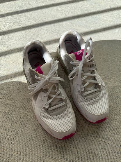 Nike Air Max Excee (Women’s 40)