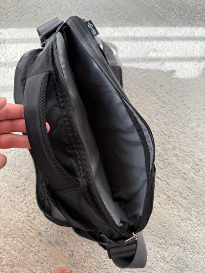 The North Face Offsite Shoulder Bag (OS)