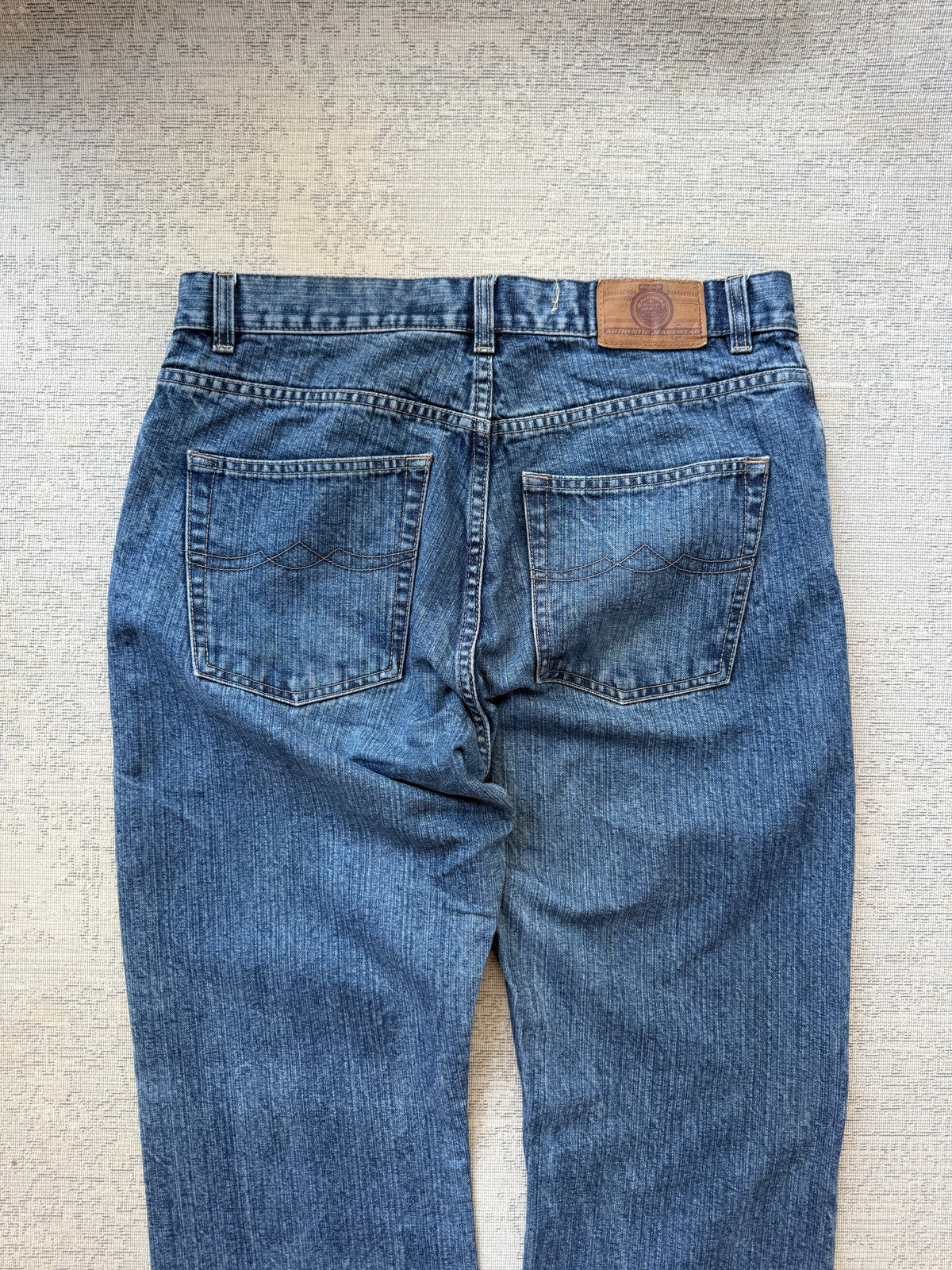 Jinglers 03 Straight Fit Jeans – Faded Blue (W33 L34)