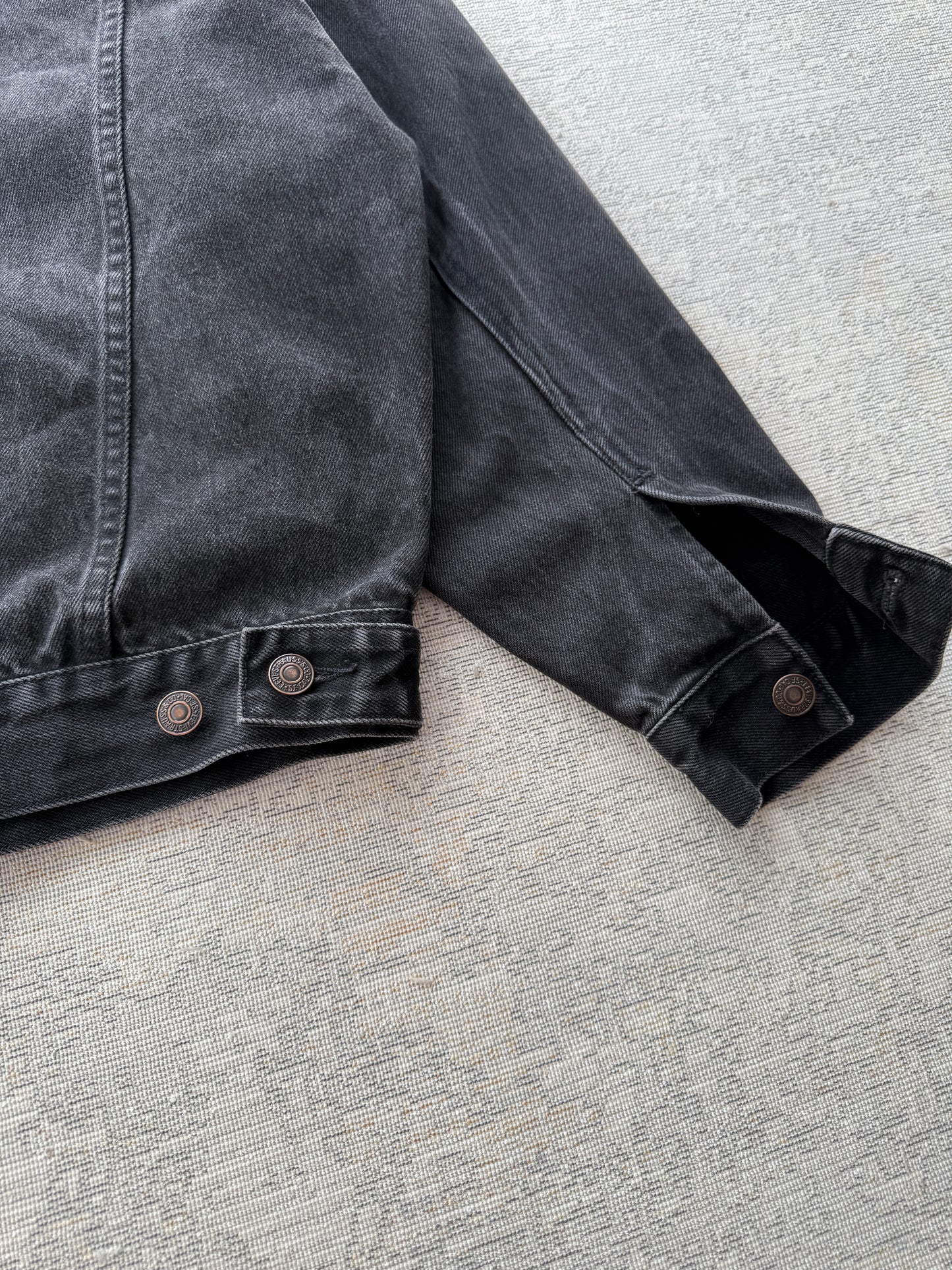 Levi’s Unisex Denim Jacket (M)