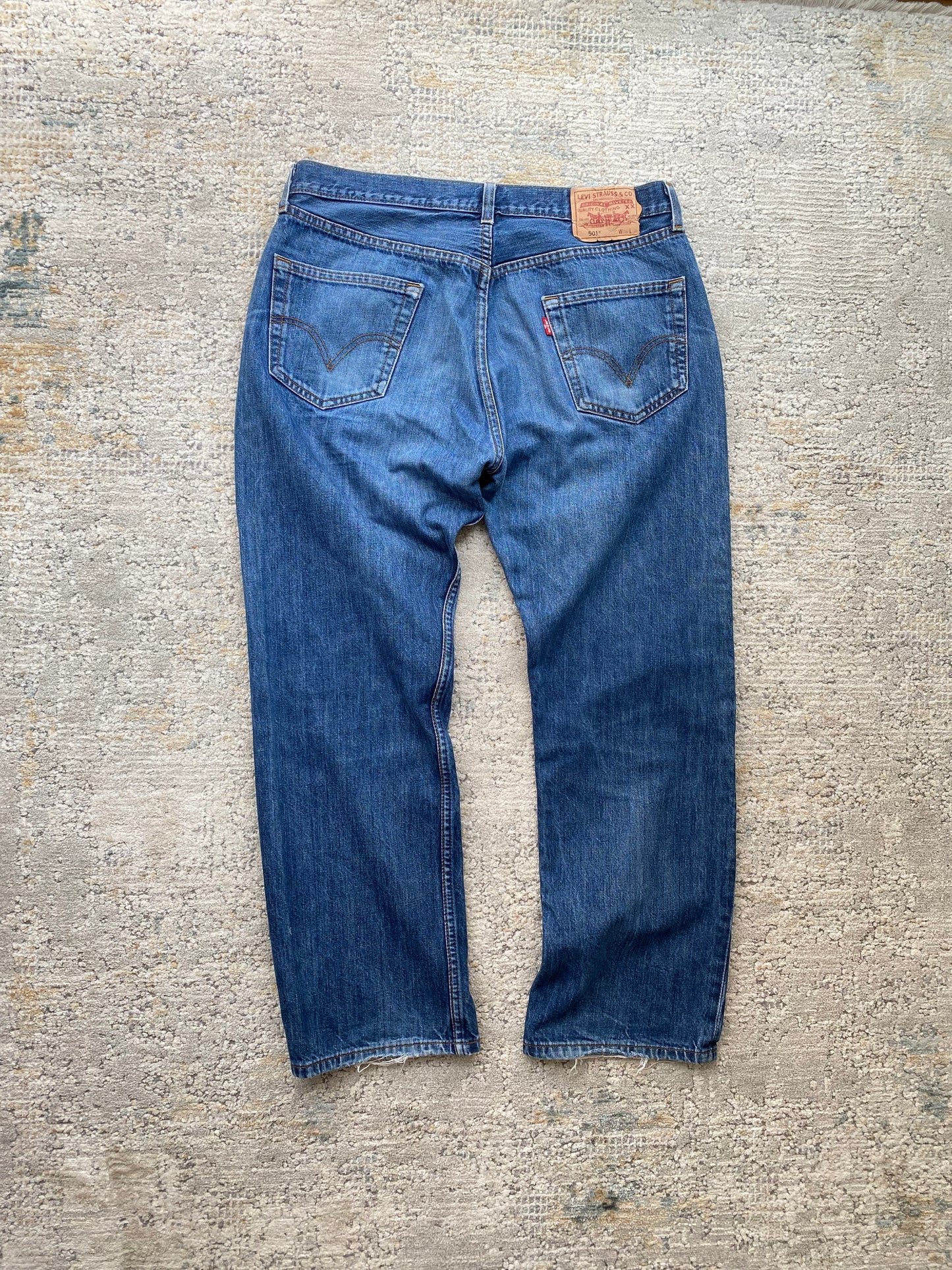 Levi’s 501 Regular Fit Vintage Jeans (W36 W30)