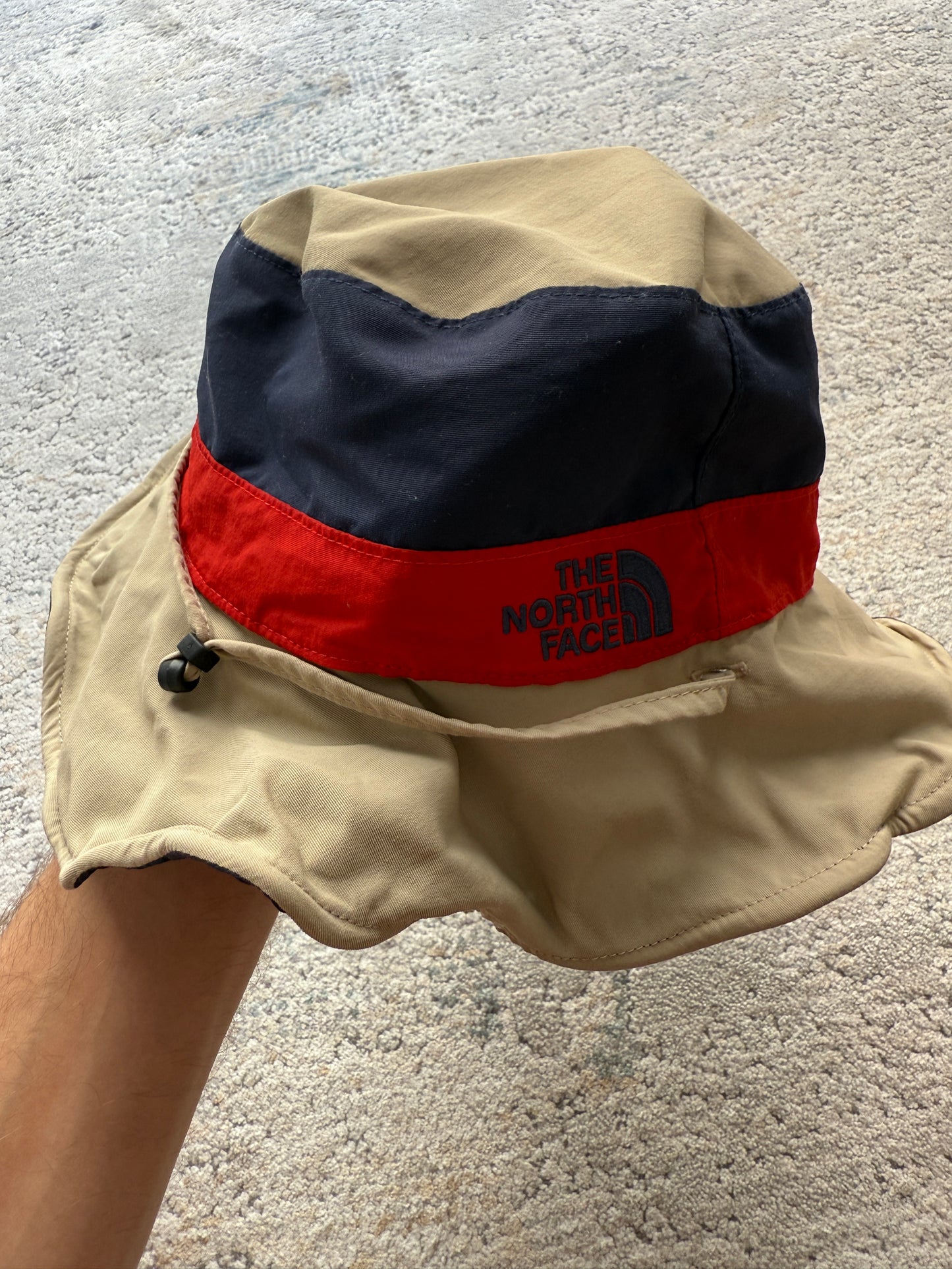 The North Face Reversible Fisherman Hat (S/M)