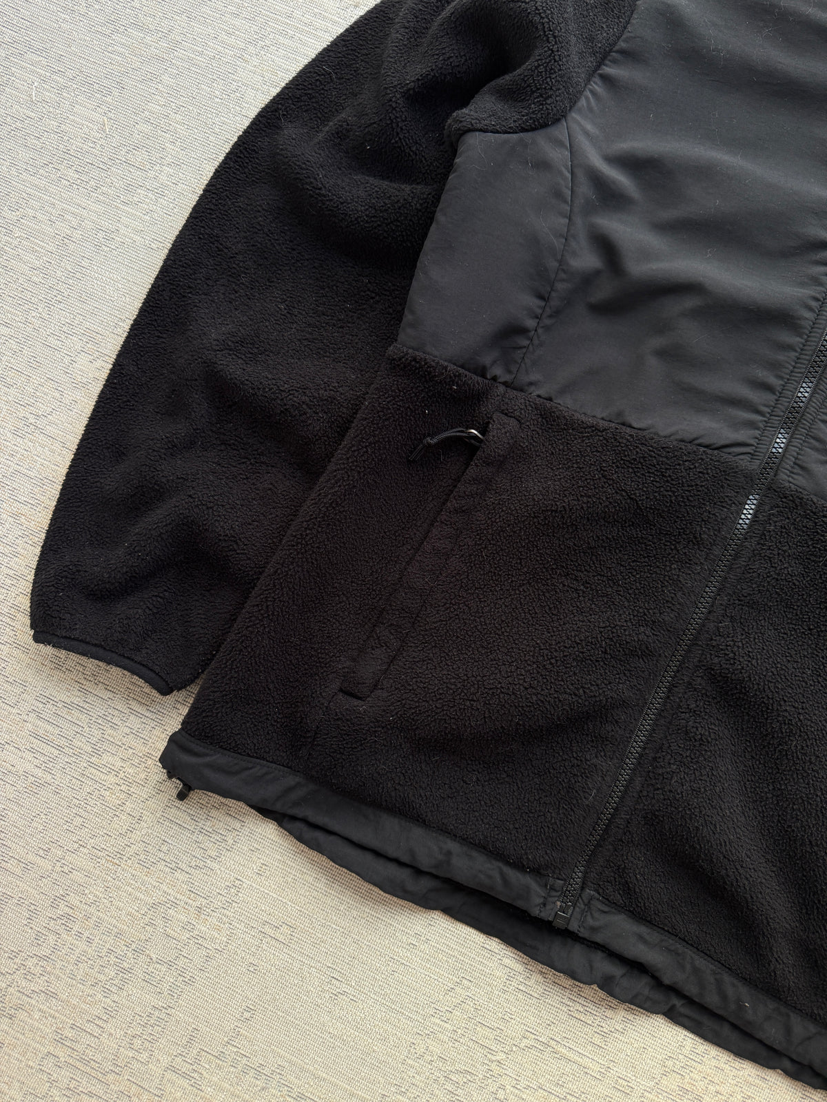 The North Face Women’s Denali Hoodie Fleece Jacket (Women’s M)