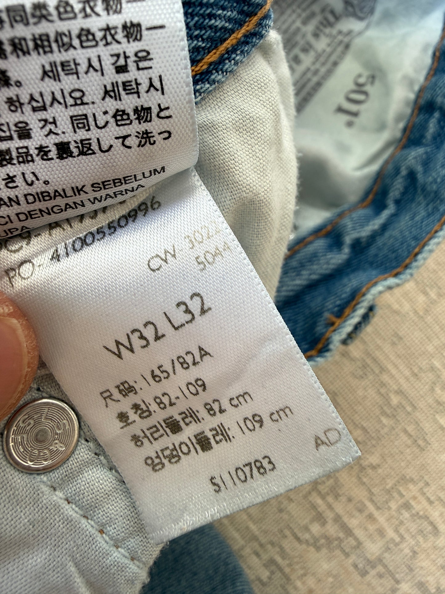 Levi’s 501 Vintage Jeans (W32 L32)