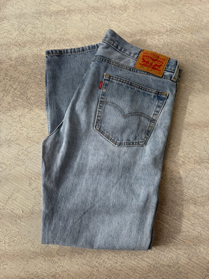 Levi’s 505 Washed Blue Jeans (W36 L32)