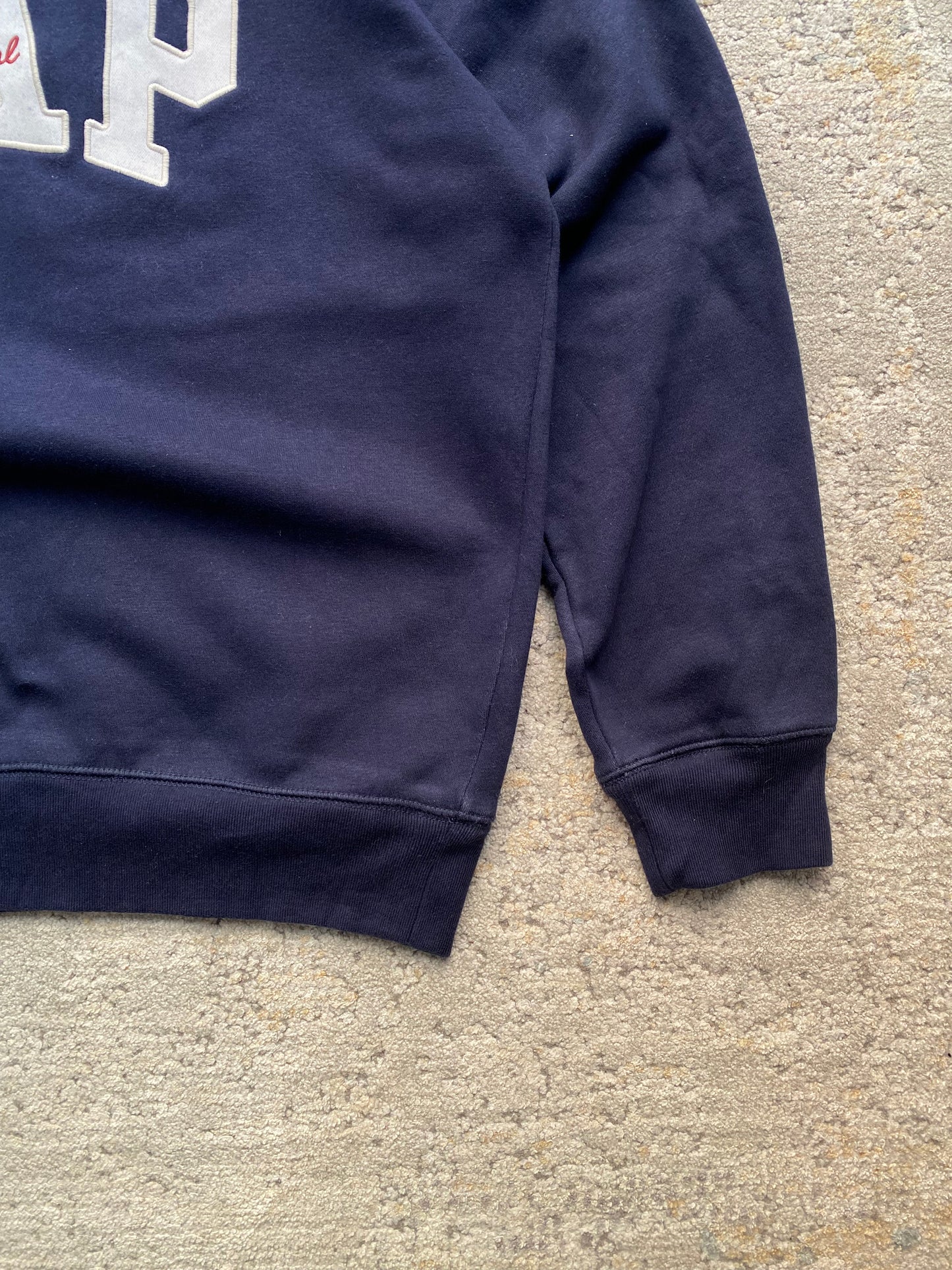 GAP Front Logo Crew (M)