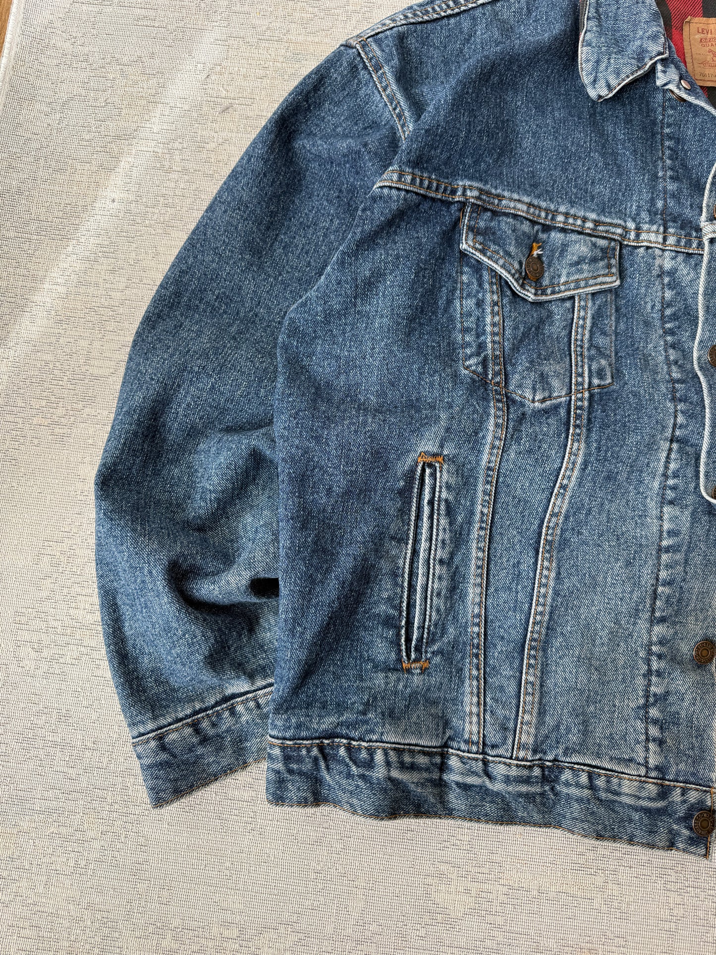 Vintage Levi’s Denim Jacket Made In US (XL)