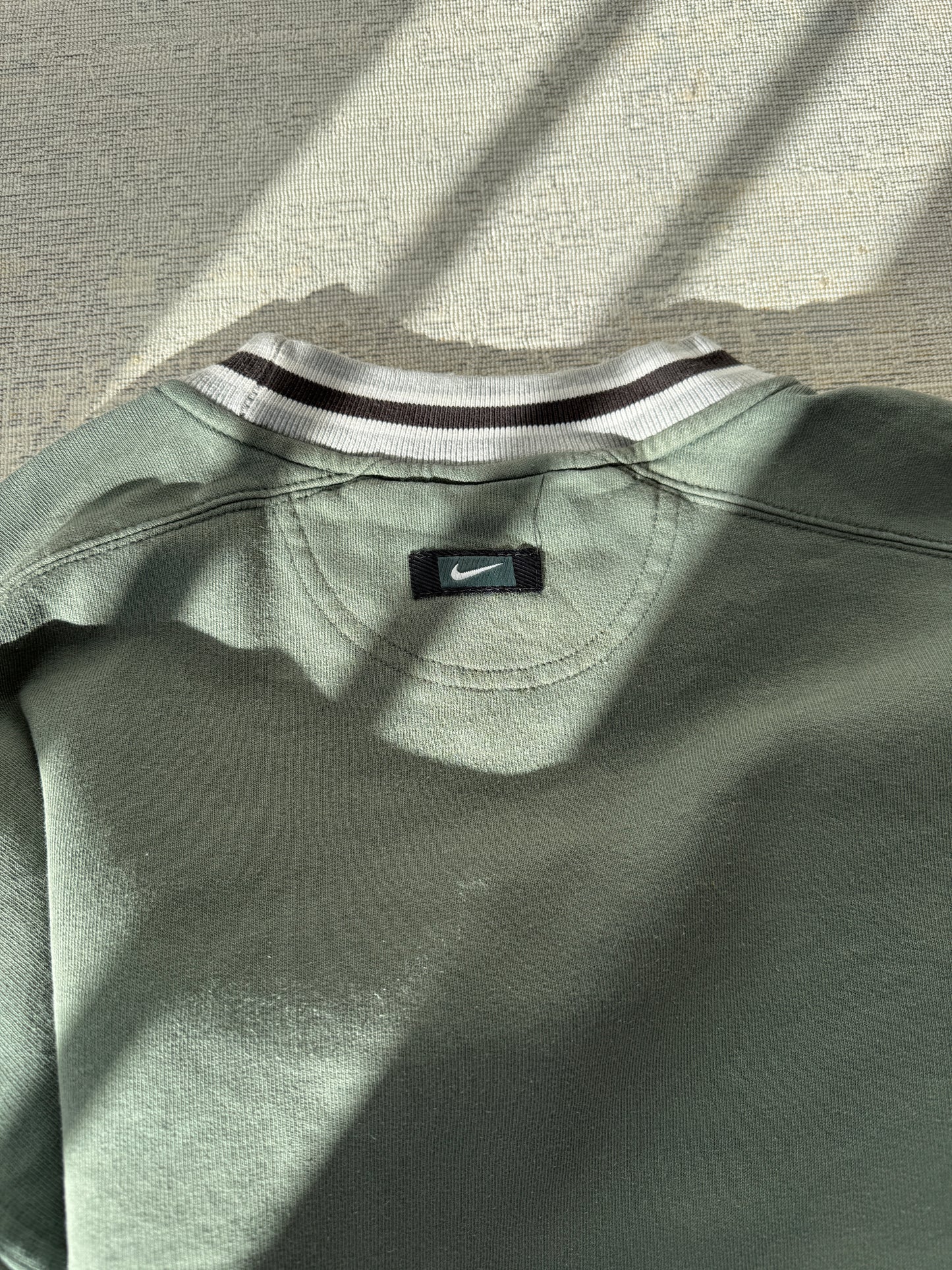 Nike 2000’s Vintage Sweater (L)