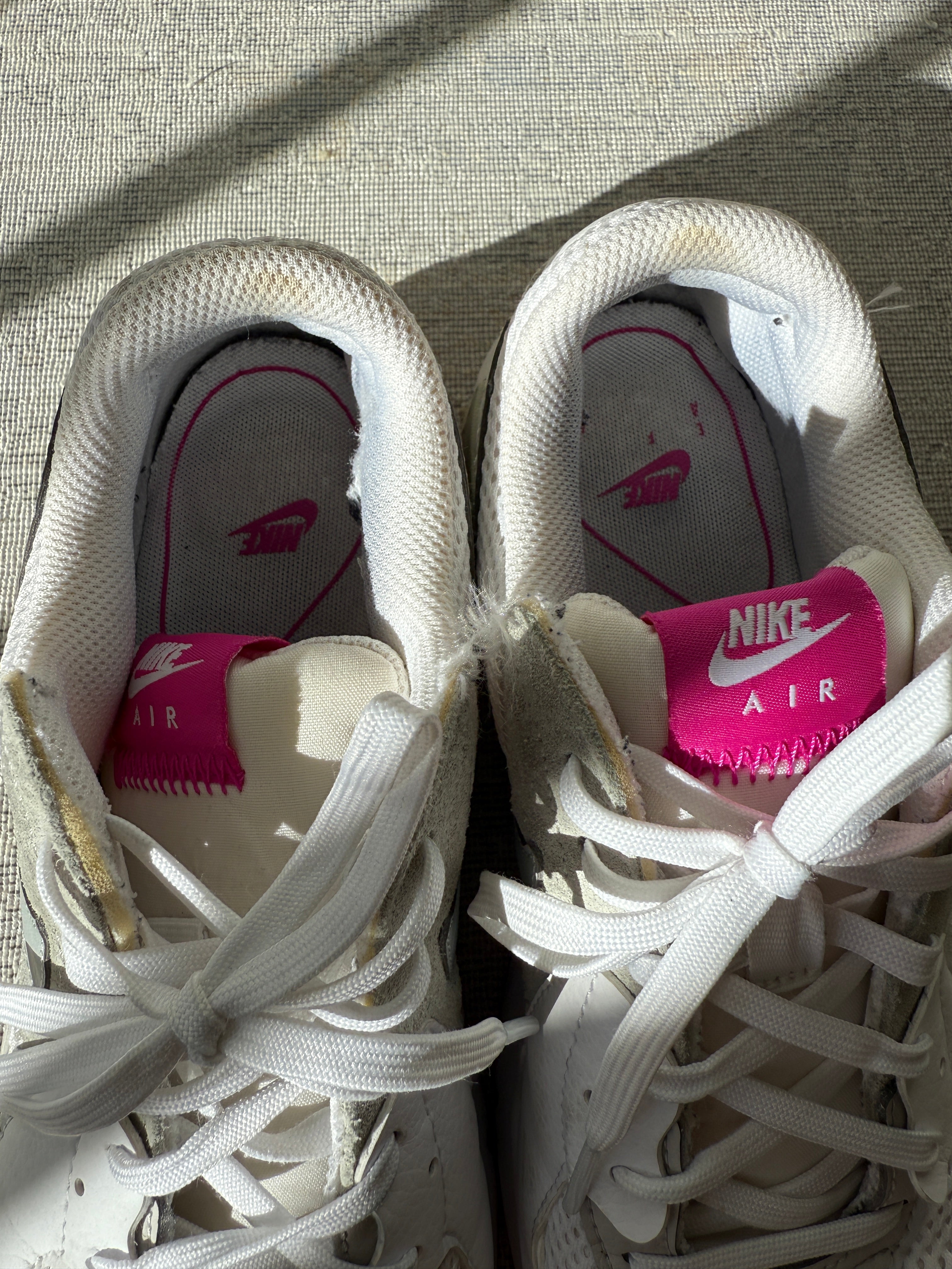 Nike Air Max Excee (Women’s 40)