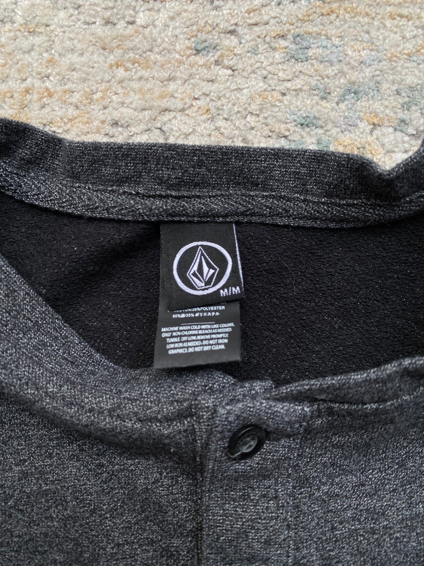 Volcom Women’s Sweatshirt (M)