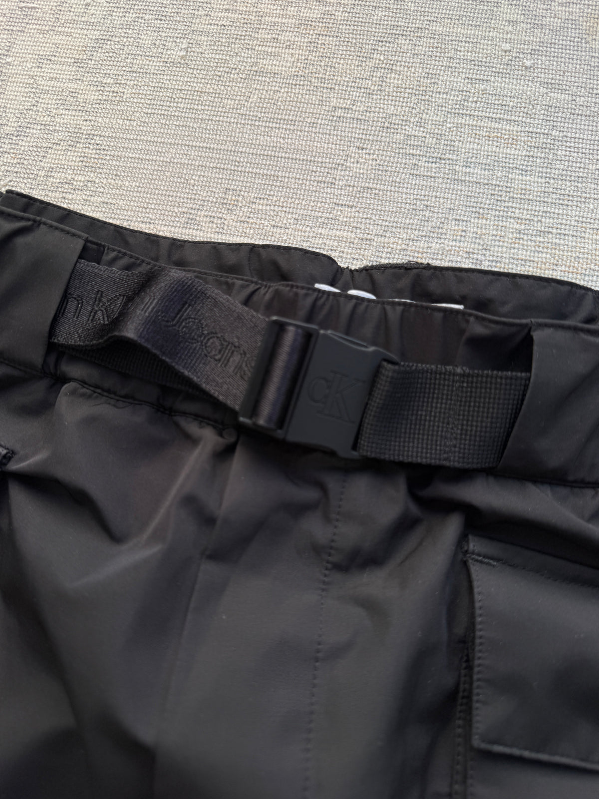 Calvin Klein Jeans Technical Utility Cargo Pants (M)