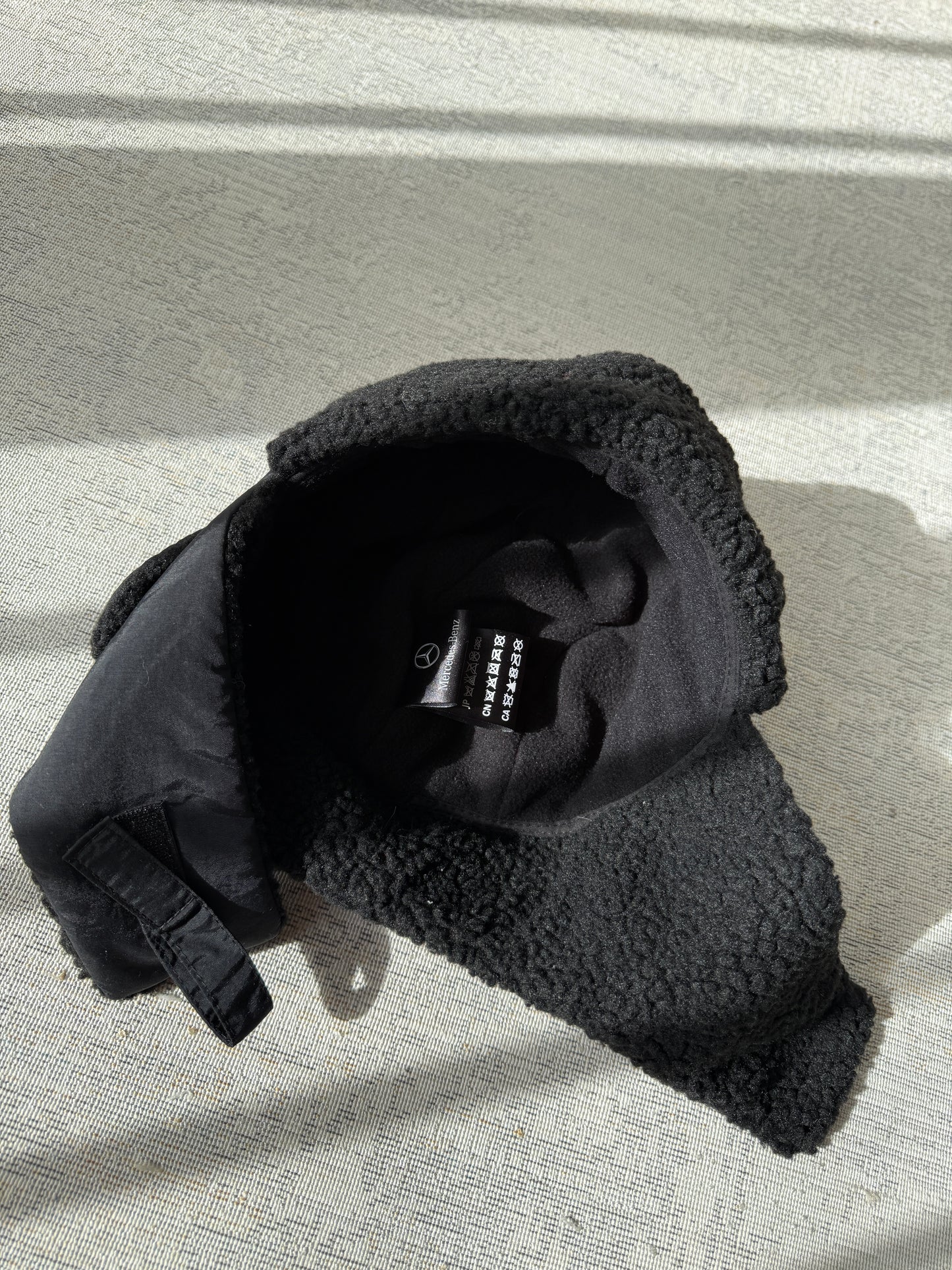 Mercedes Benz Vintage Ushanka Hat Y2K (OneSize)