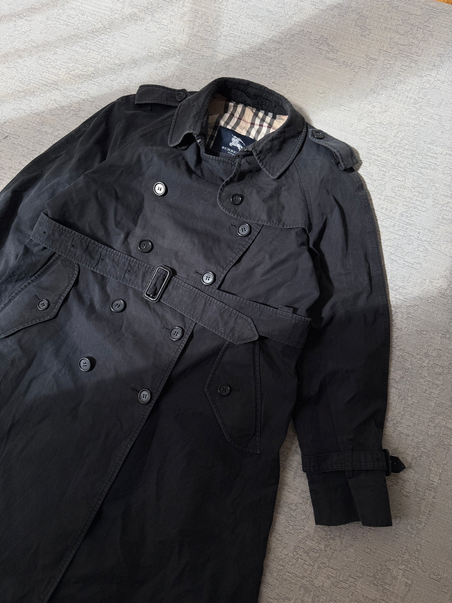 Burberry Vintage Classic Trench Coat – Nova Check Lining (Made in England)-(Women’s M)