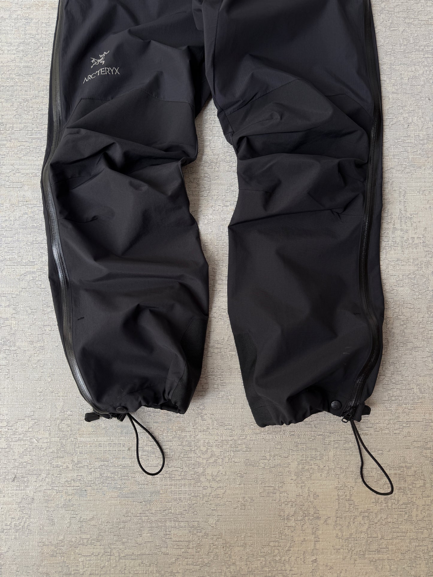 Arc’teryx PRO Gore-Tex Waterproof Shell Pants (M)