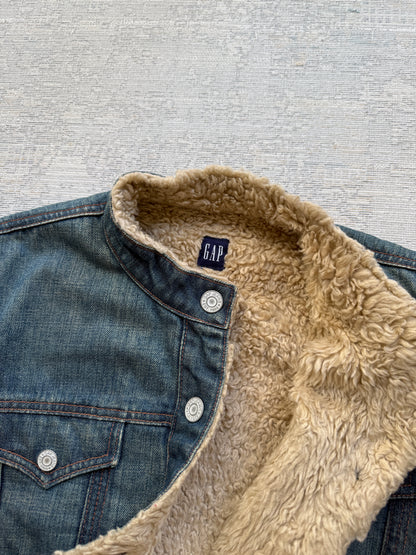GAP Sherpa-Lined Denim Jacket (M)