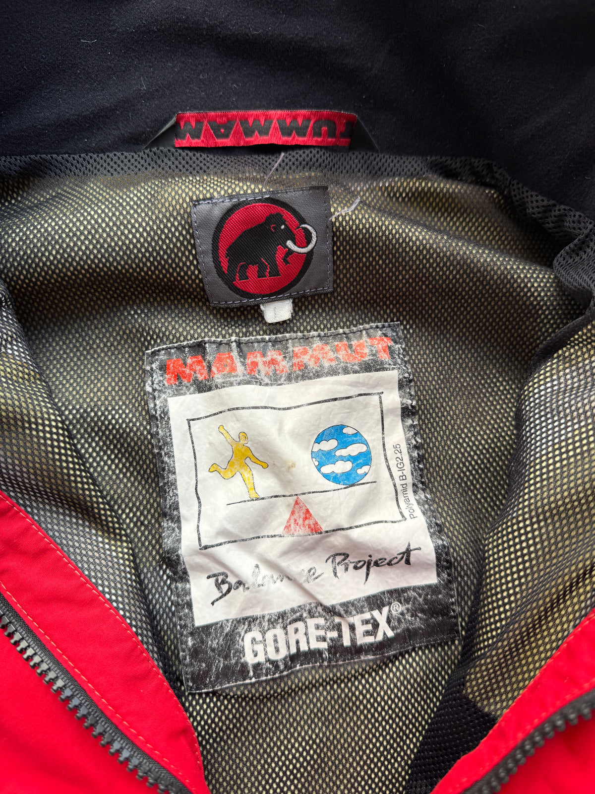 Vintage 90s Mammut Balance Project GORE-TEX Jacket (L)