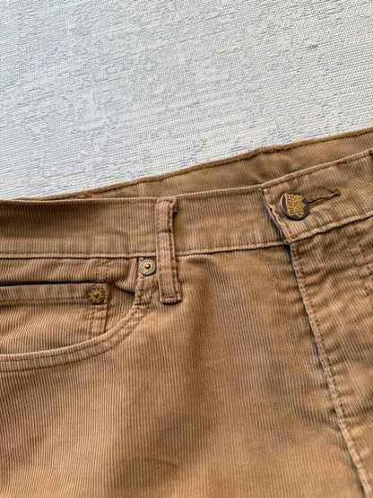 Levi’s 514 Corduroy Pant (W34 L34)