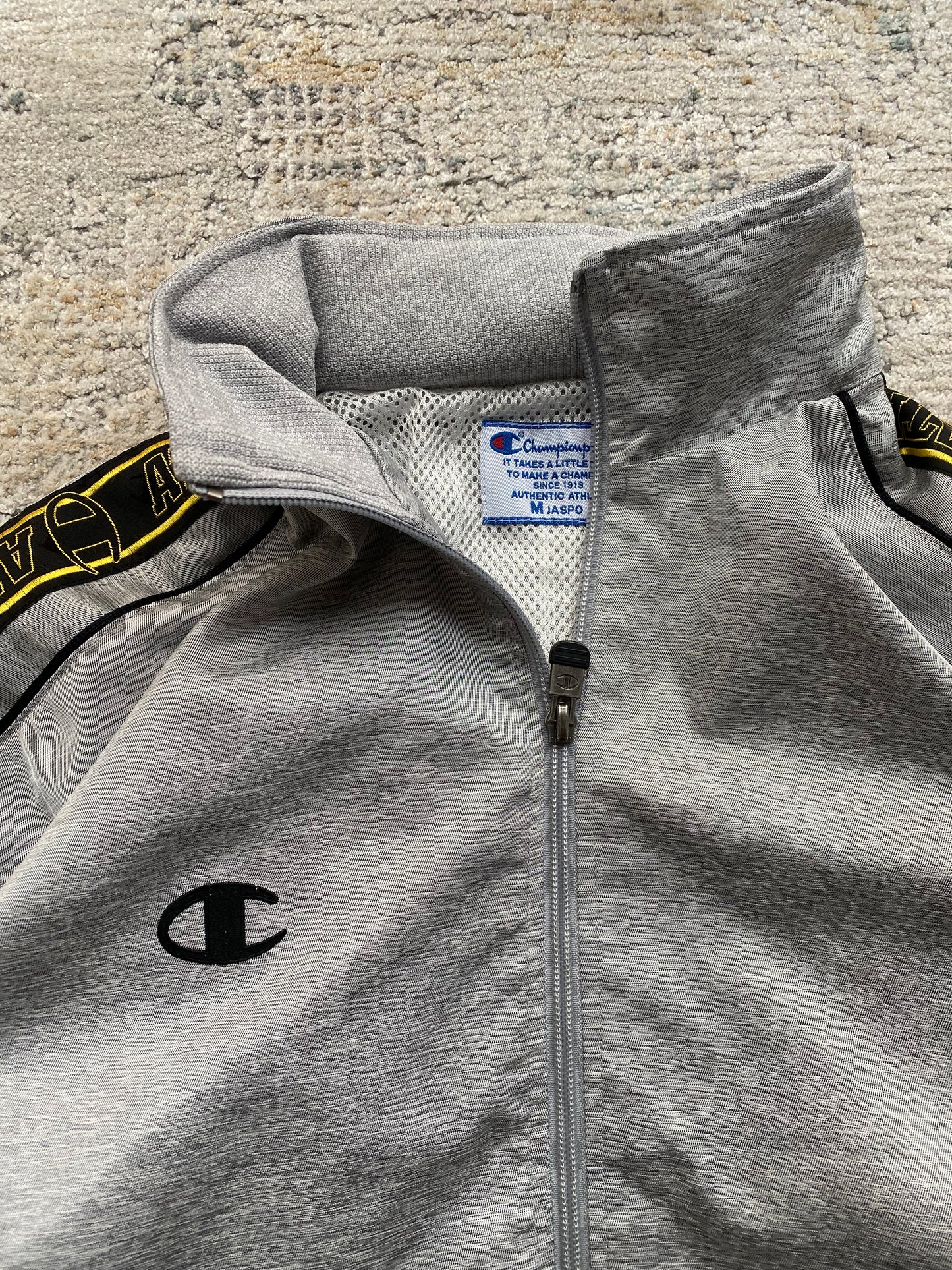 Champion 2006 Tracktop (M)