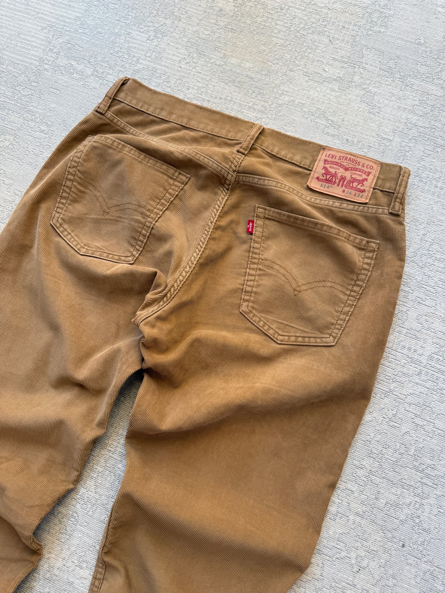 Levi’s 514 Corduroy Pant (W34 L34)