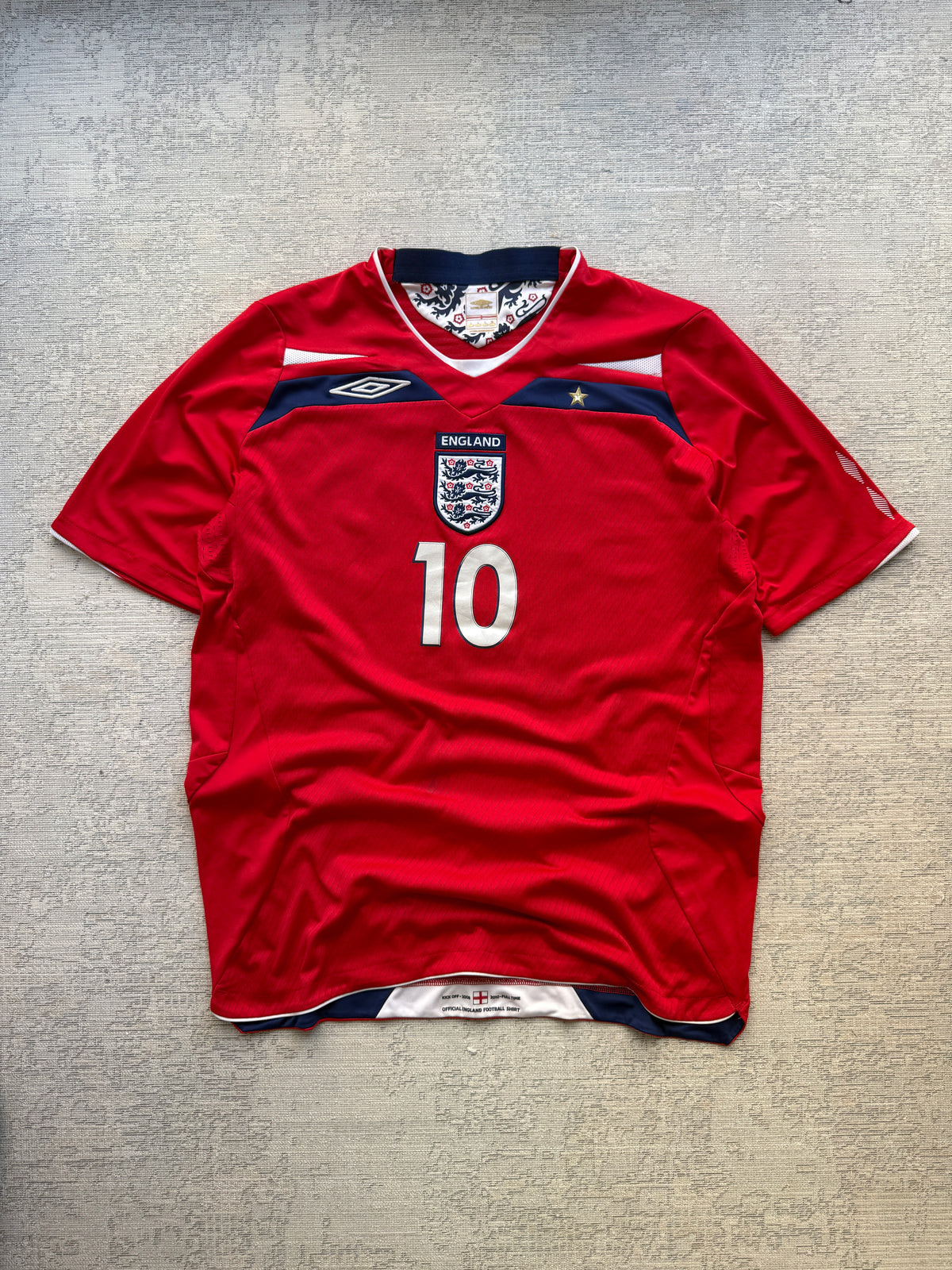 Umbro England 2008–10 Away Shirt – Michael Owen (L)
