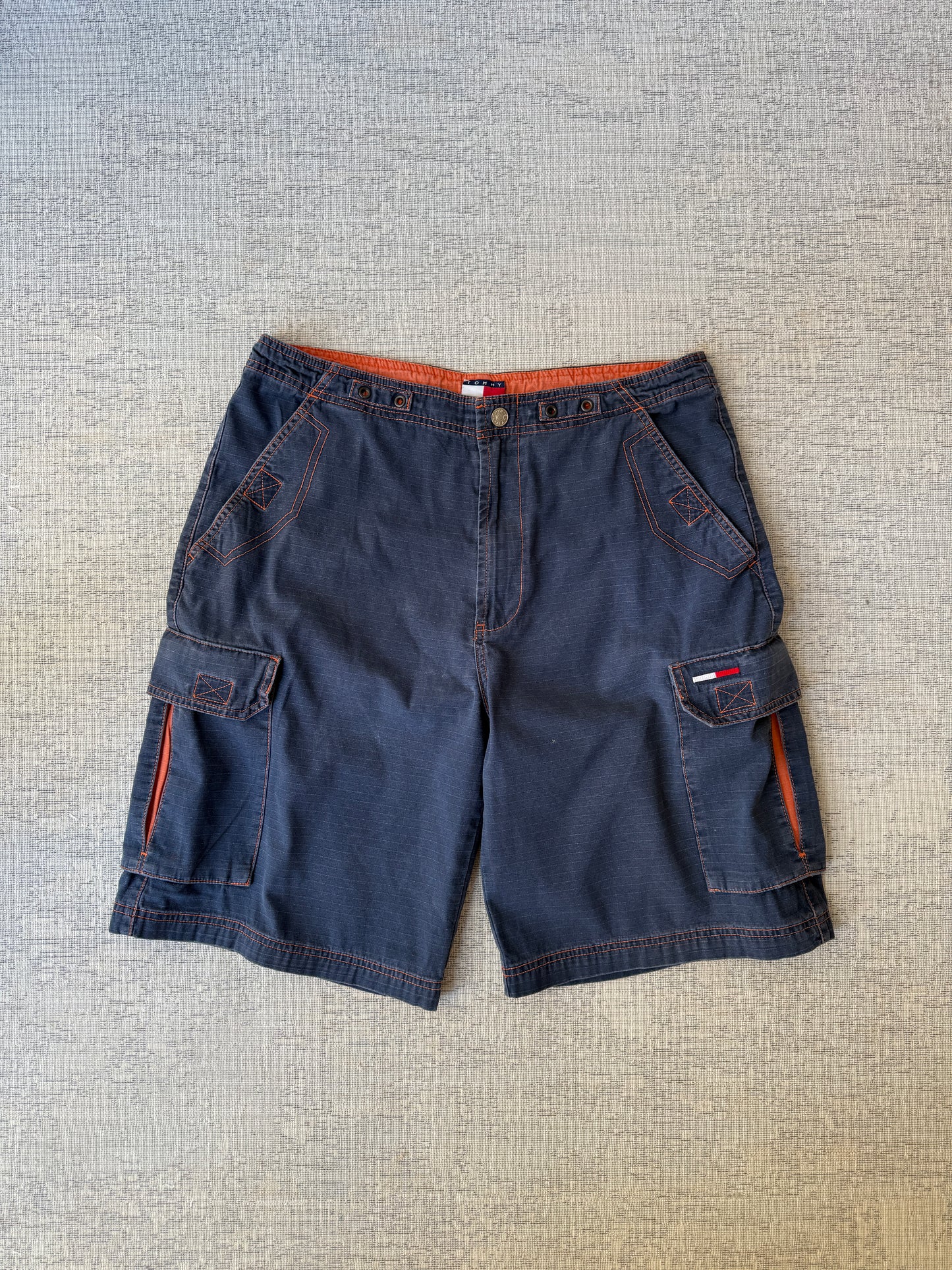 Tommy Hilfiger Cargo Shorts (M)