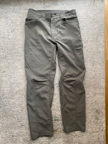 Patagonia Lightweight Hiking Pant (L)