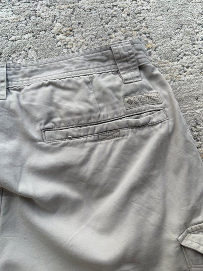 Columbia Cargo Shorts (W34)