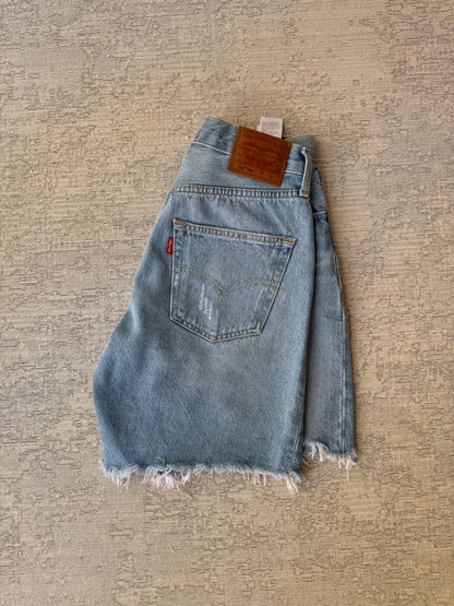 Levi’s 501 90’s Retro Style Shorts (Women’s S)