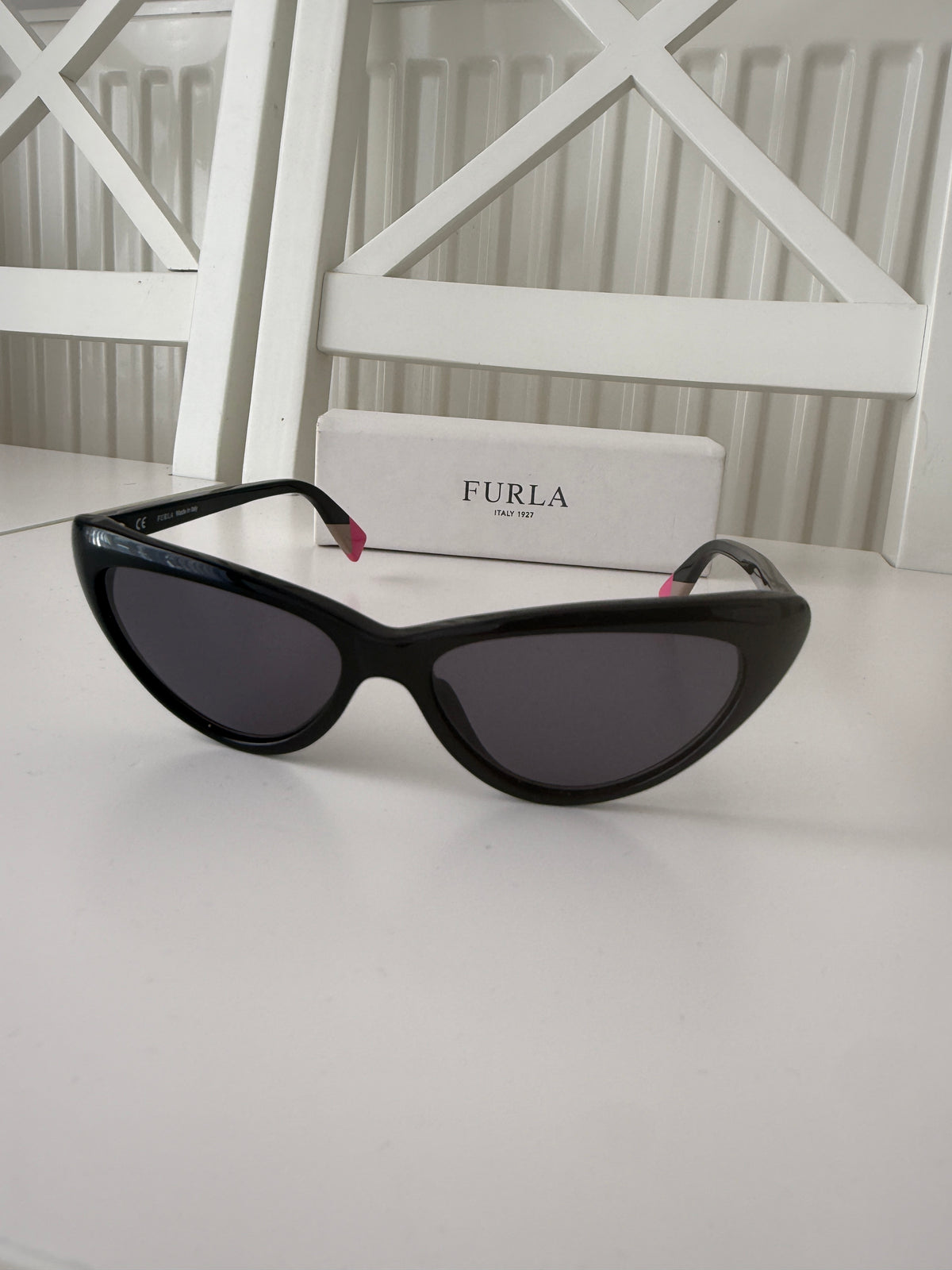 Furla Cat-Eye Sunglasses – Black / Pink