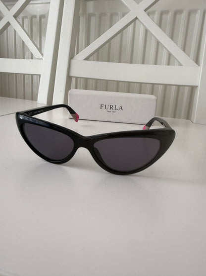 Furla Cat-Eye Sunglasses – Black / Pink